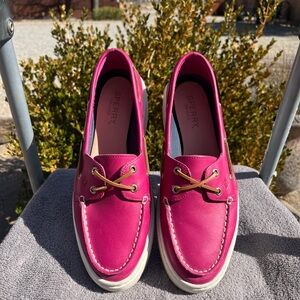 Sperry Women's Pink Boat Shoes